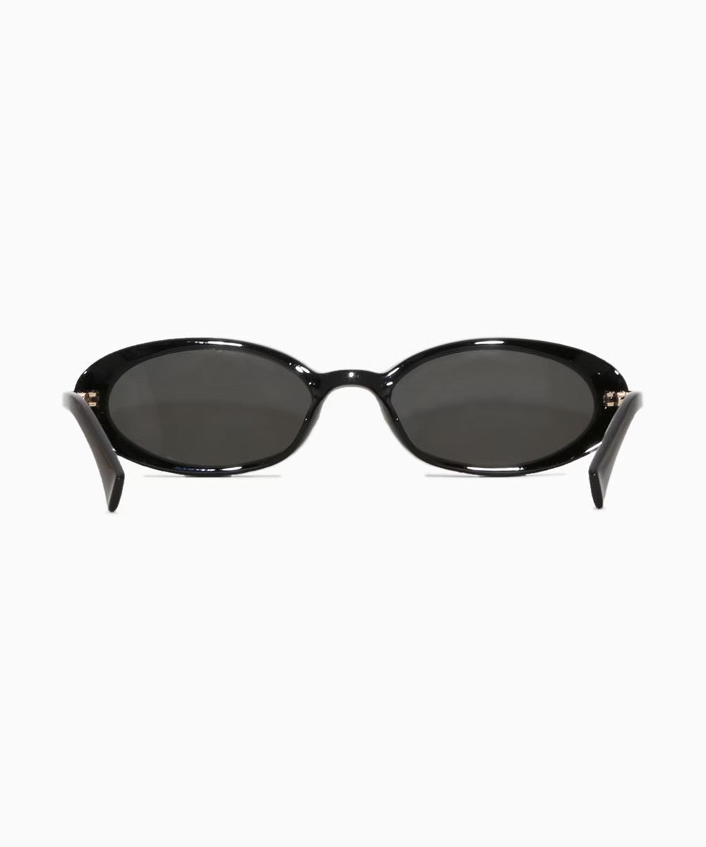 №16 Liora black